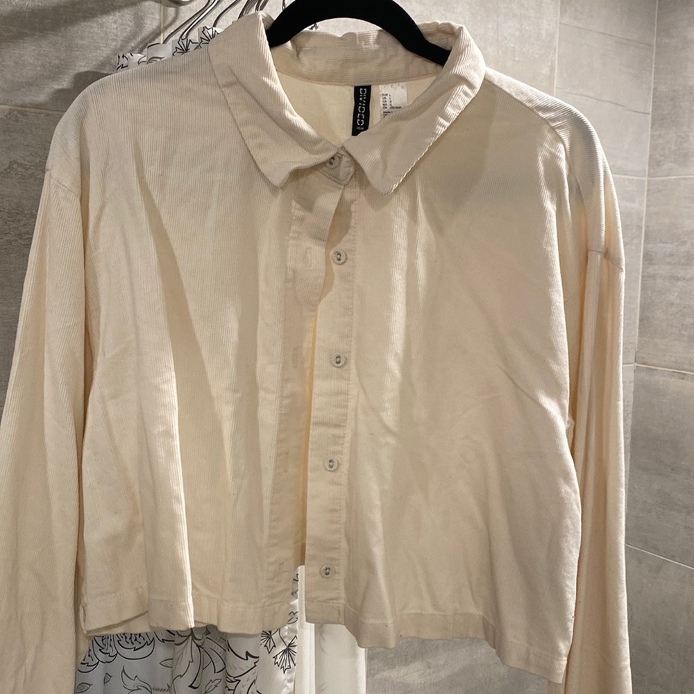 NWT H&M Corduroy Cropped Button Up